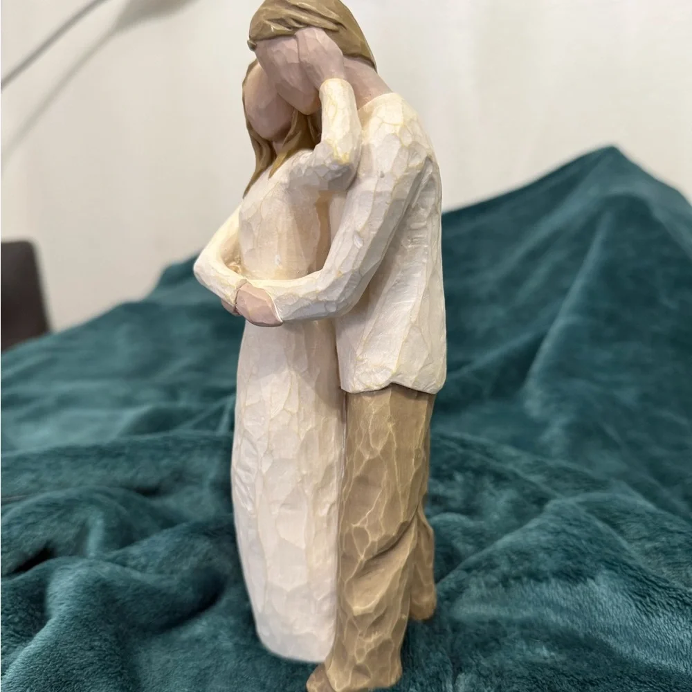 Wooden Couple Figurine - Picture 3 of 5